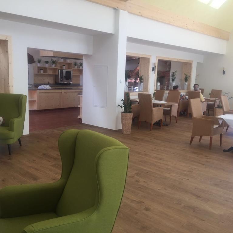 Hotel Restaurant Grune Au Poellau Luaran gambar